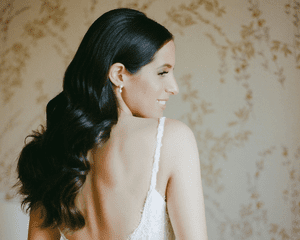 woman with long brown wedding hairstyle