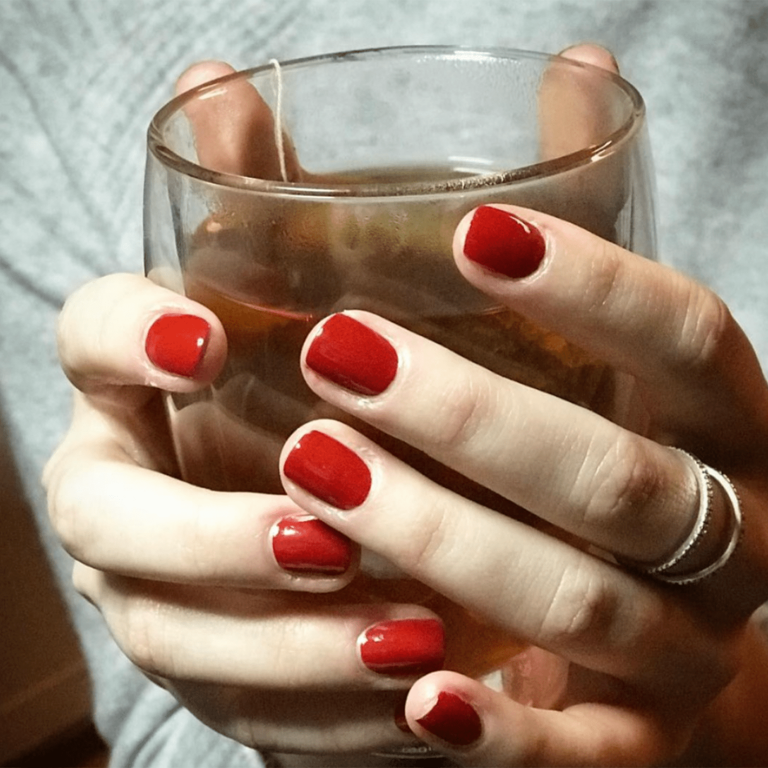 Classic red fall nails